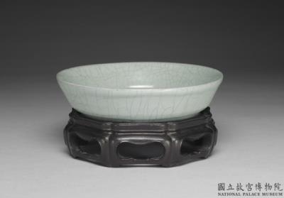 图片[3]-Dish in Celadon Glaze, Ru ware, Northern Song dynasty (960-1127)-China Archive